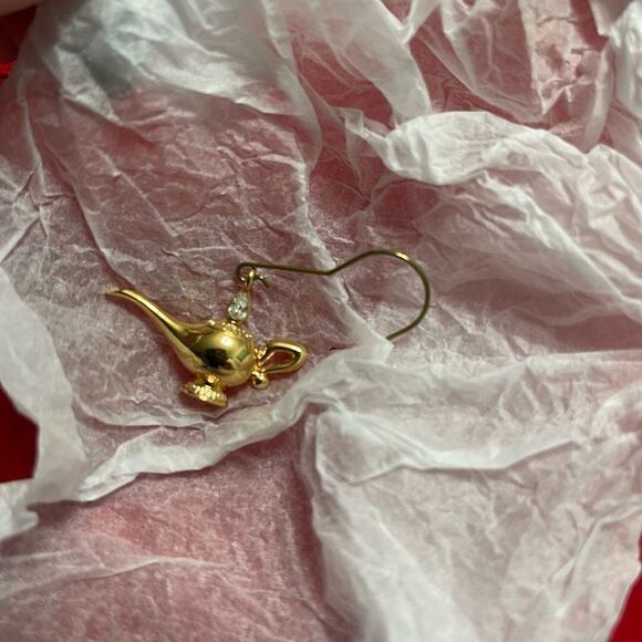 2018 Miniature Genie’s Lamp Disney Aladdin Hallmark Keepsake Ornament - Picture 5 of 6